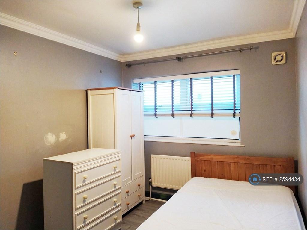 Bedroom2 view01