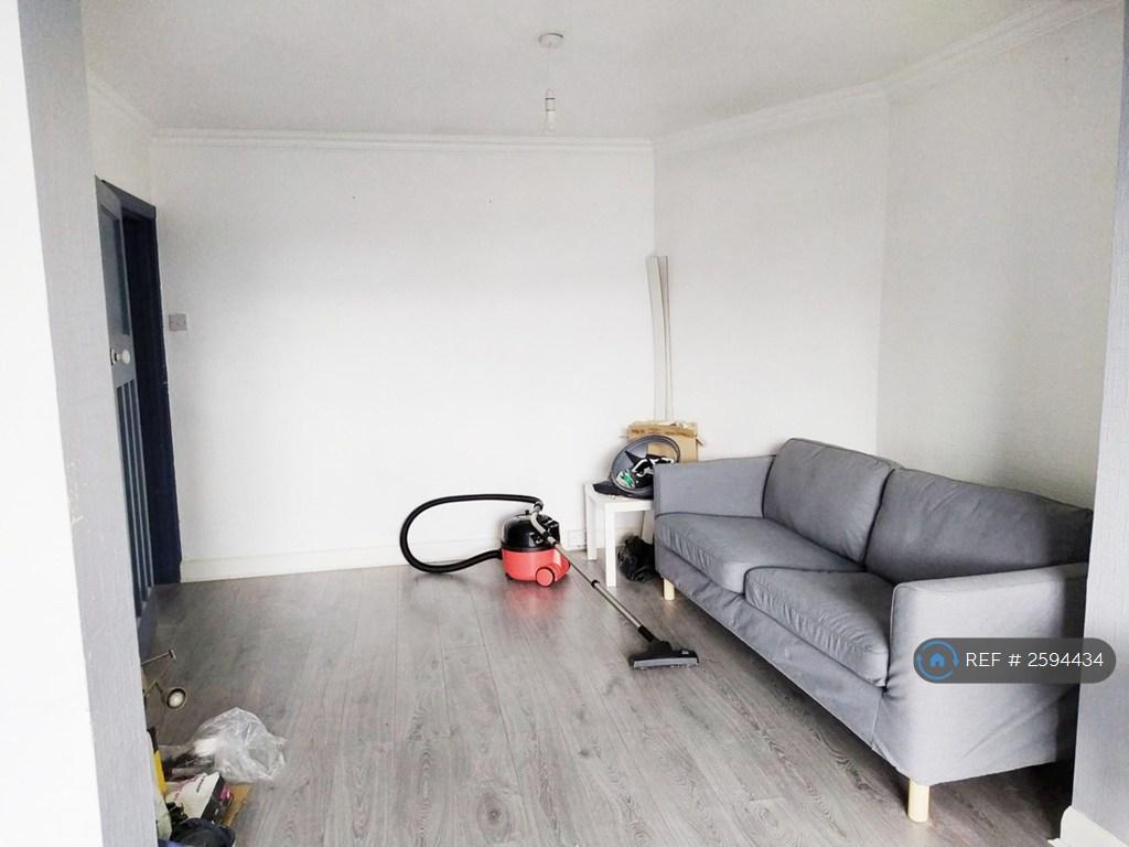 Living room view01