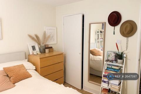 1 bedroom flat to rent, Greyhound Road, London, W6