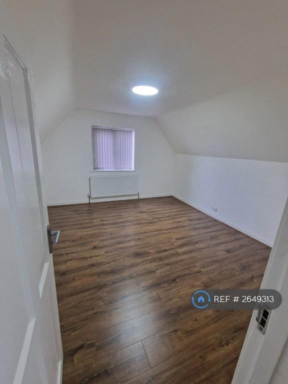 Upstairs Bedroom 3