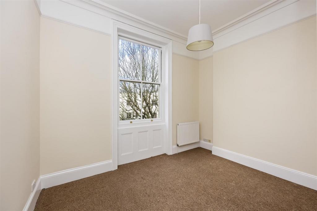 Vernon Terrace 36, Flat 6-001.JPG