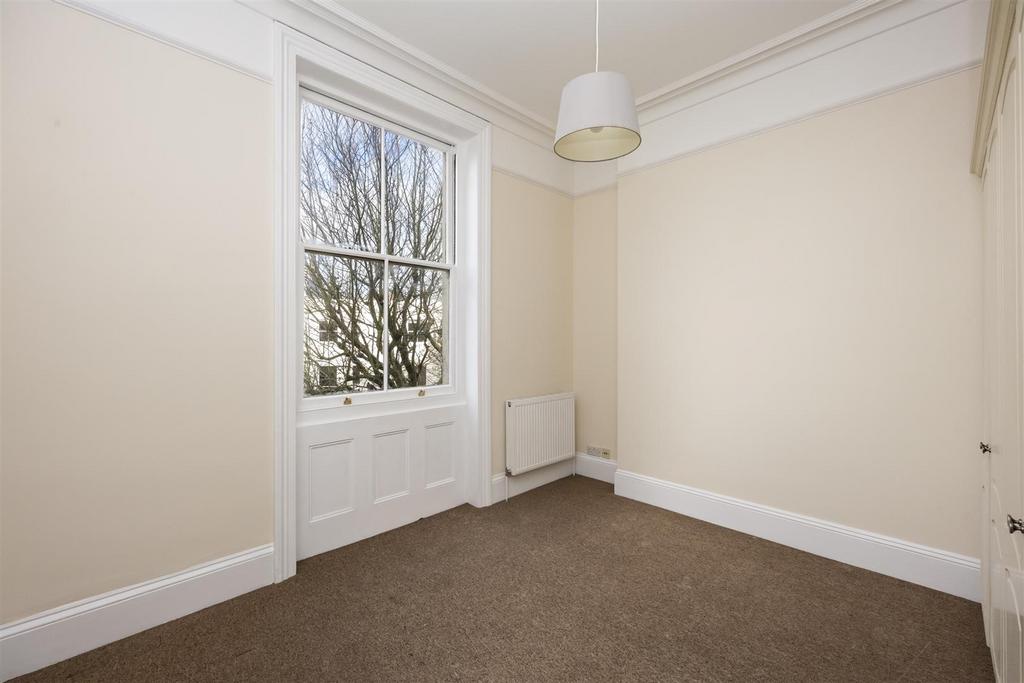 Vernon Terrace 36, Flat 6-002.JPG