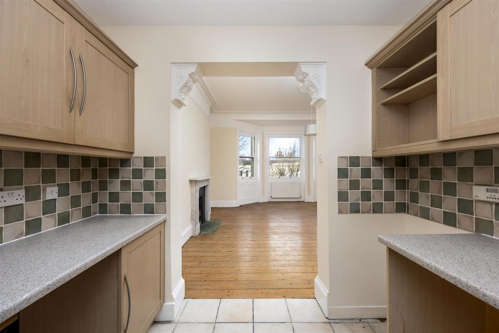 Vernon Terrace 36, Flat 6-016.JPG