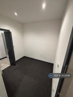 1 bedroom in a house share to rent, Mellalieu Street, Middleton, Manchester, M24
