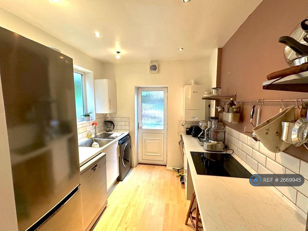 Kitchen - 1