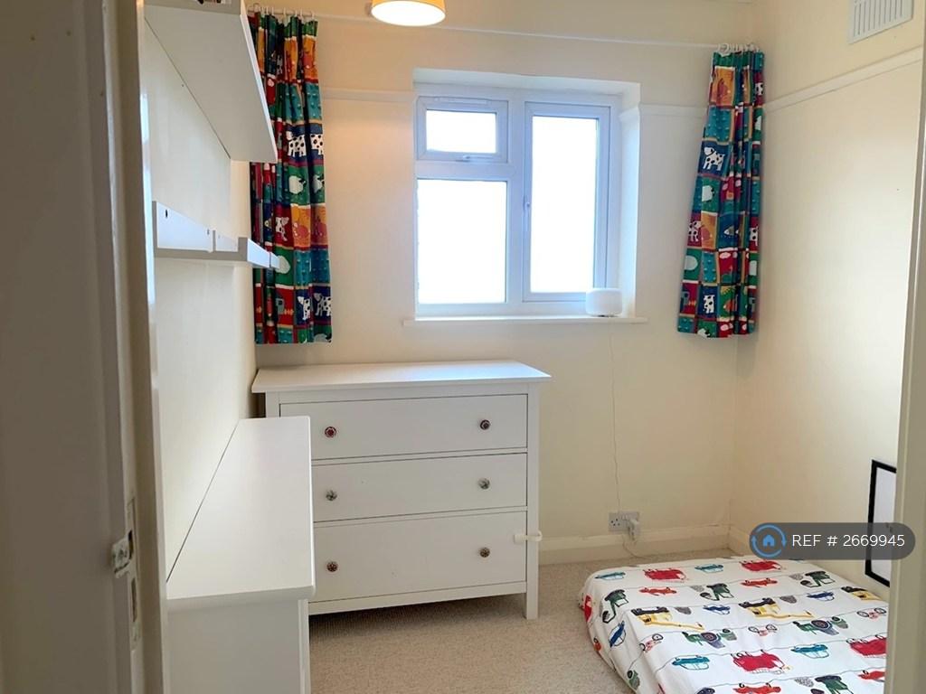 Bedroom 2 - 1