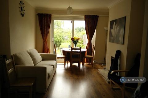 undefined, Whitton Avenue East, Greenford, UB6
