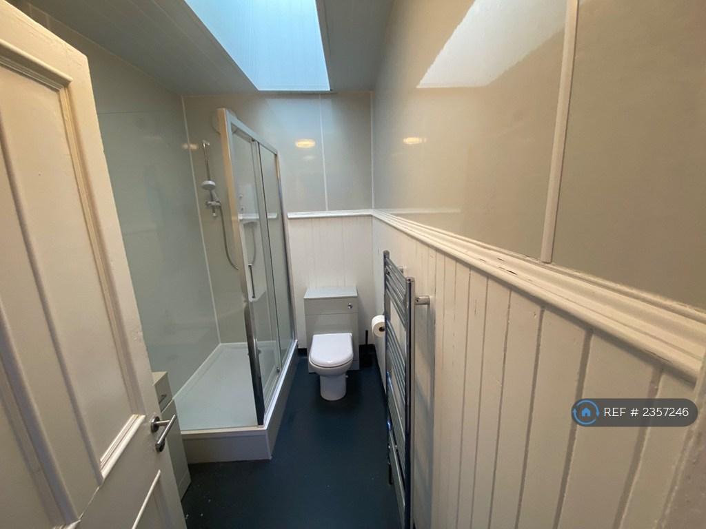 1st Floor Bathroom