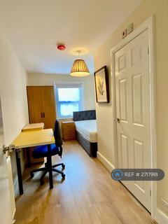 5 bedroom semi-detached house to rent, Highcrown Street, Southampton, SO17