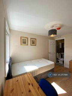 5 bedroom semi-detached house to rent, Highcrown Street, Southampton, SO17