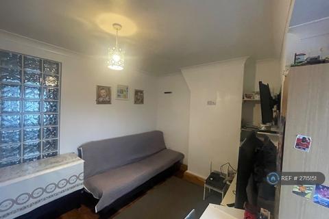 undefined, Chingford Mount Road, London, E4