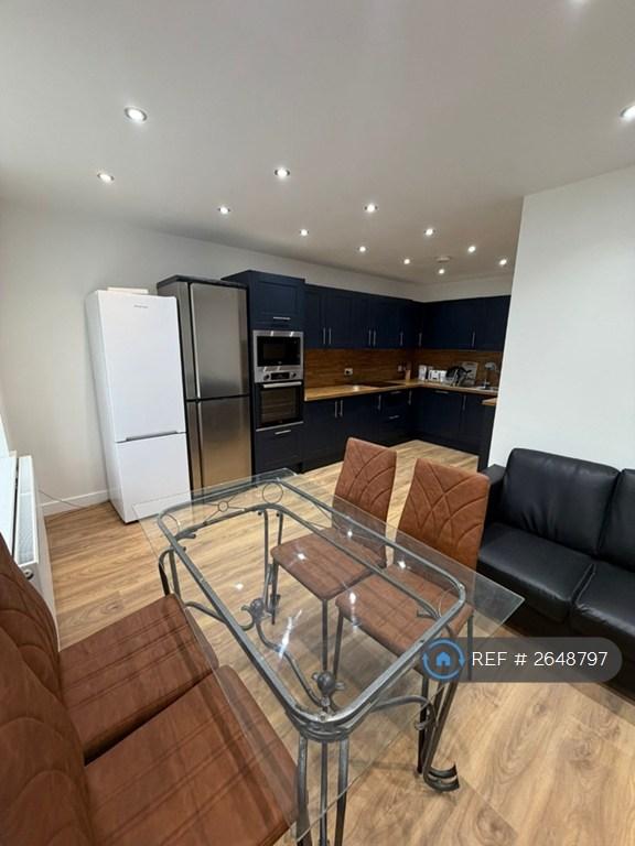 Dining Table In Kitchen
