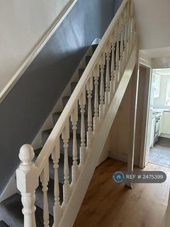 2 bedroom semi-detached house to rent, Stanhope Road, Swanscombe, DA10