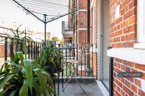 undefined, Longfield Estate, London, SE1
