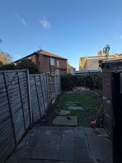 4 bedroom house to rent, Daleview Rd *, London, London, N15