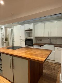 4 bedroom terraced house to rent, Claxton Grove, London, W6