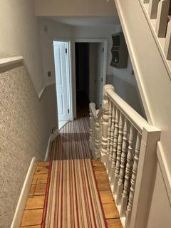 4 bedroom terraced house to rent, Claxton Grove, London, W6