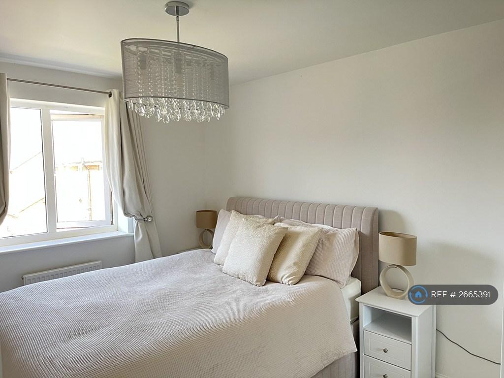 Double Bedroom With King Bed