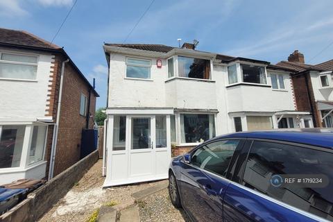 3 bedroom semi-detached house to rent, Durley Dean Road, Birmingham, B29