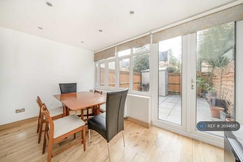 undefined, Albion Mews, London, W6