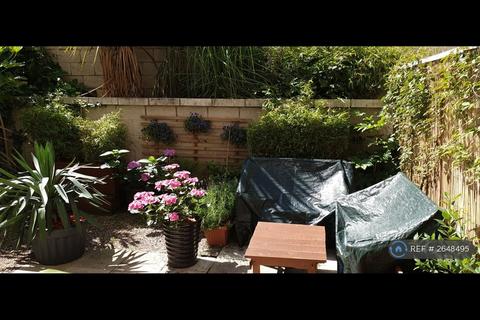 2 bedroom flat to rent, Upper College Street, Nottingham, NG1