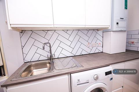 1 bedroom flat to rent, Clarence Road, Hackney, E5