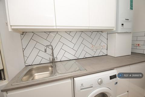 1 bedroom flat to rent, Clarence Road, Hackney, E5