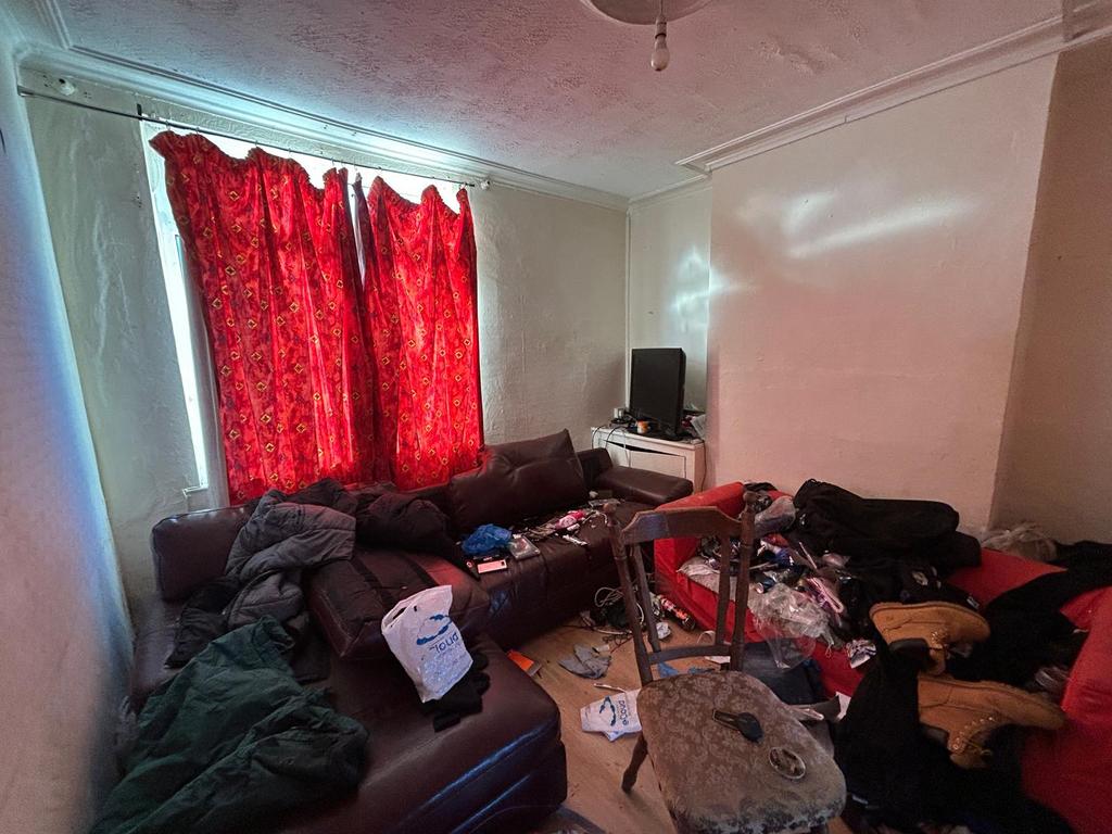 Whats App Image 2025-12-02 At 10.46.47 D15f357e...