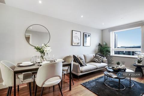 2 bedroom flat to rent, Duckman Tower, London, E14
