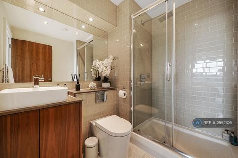 2 bedroom flat to rent, Duckman Tower, London, E14