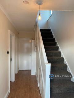 4 bedroom semi-detached house to rent, Mornington Crescent, Manchester, M14