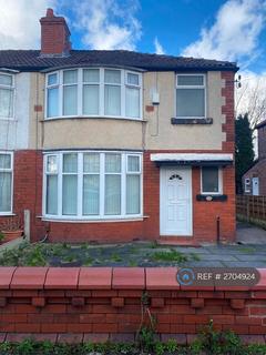 4 bedroom semi-detached house to rent, Mornington Crescent, Manchester, M14