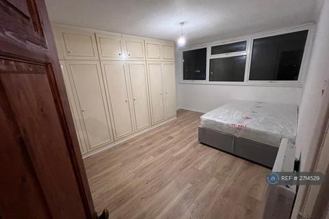 undefined, Long Green, Chigwell, IG7