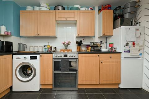 undefined, Barn Close, Donnington, TF2