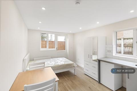 undefined, Dock Road, Tilbury, RM18