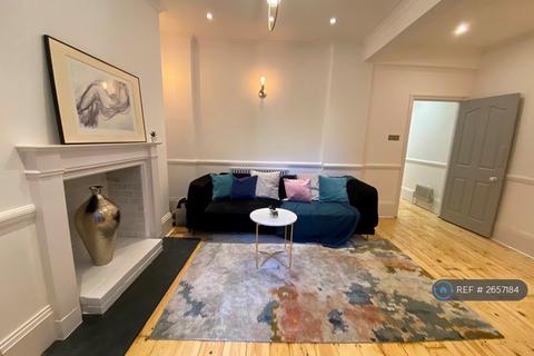 2 bedroom flat to rent, Overstone Road, London, W6
