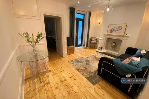 2 bedroom flat to rent, Overstone Road, London, W6