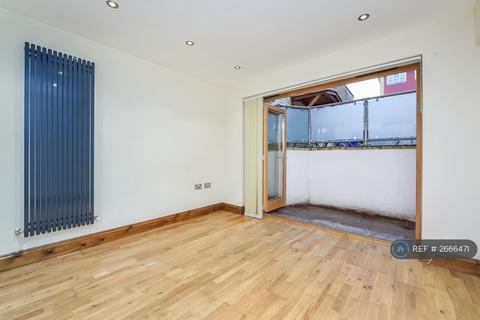 undefined, Jowett Street, London, SE15
