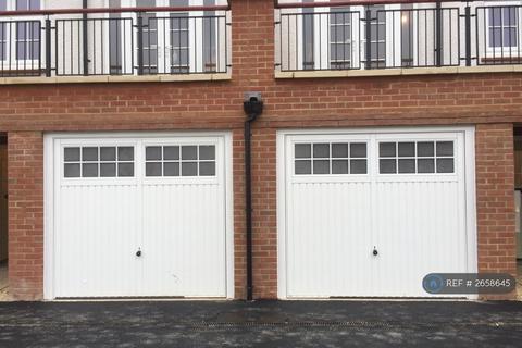 6 bedroom terraced house to rent, Great Clover Leaze, Bristol, BS16