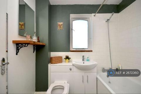 1 bedroom flat to rent, Glenville Grove, London, SE8