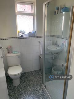 undefined, Woodlawn Crescent, Twickenham, TW2