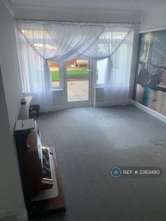 undefined, Woodlawn Crescent, Twickenham, TW2