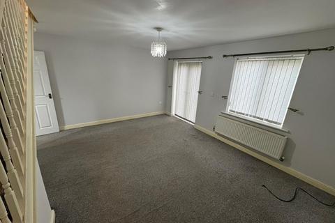 3 bedroom semi-detached house to rent, Thurnscoe, Thurnscoe