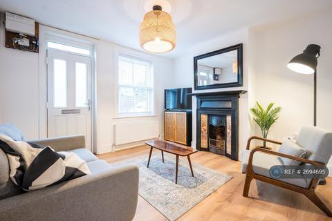 2 bedroom terraced house to rent, Roberts Rd, Leiston, IP16