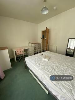 4 bedroom terraced house to rent, St. Martins Place, Brighton, BN2
