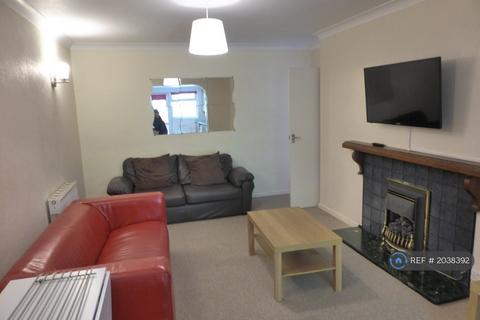 5 bedroom semi-detached house to rent, Fox Lane, Winchester, SO22