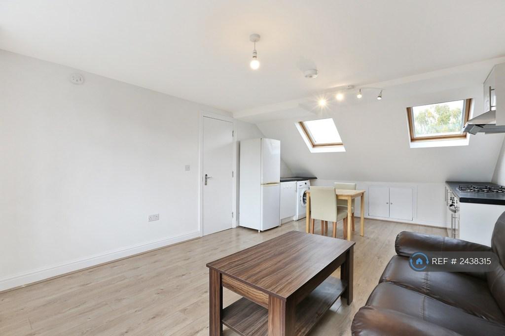 Living Room / Kitchen
