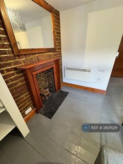 1 bedroom flat to rent, Parkway, London, NW1