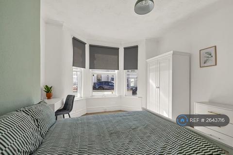 1 bedroom in a house share to rent, Welbeck Avenue, Plymouth, PL4