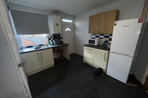 undefined, Esmond Terrace, Leeds, West Yorkshire, LS12